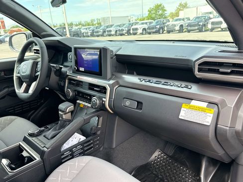 New 2026 Toyota Tacoma SR5 AWD/4WD image 15