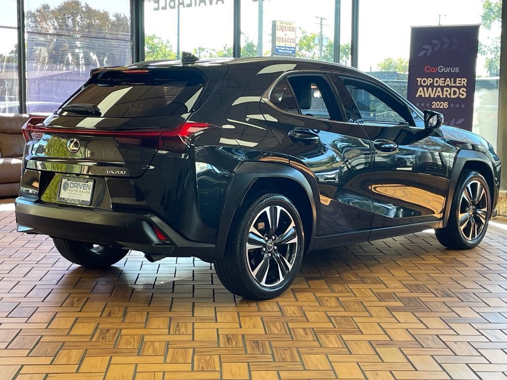 Used 2021 Lexus UX 200 FWD image 10
