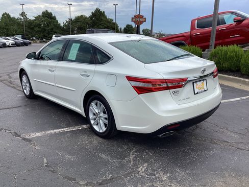 Used 2015 Toyota Avalon XLE Premium FWD image 3