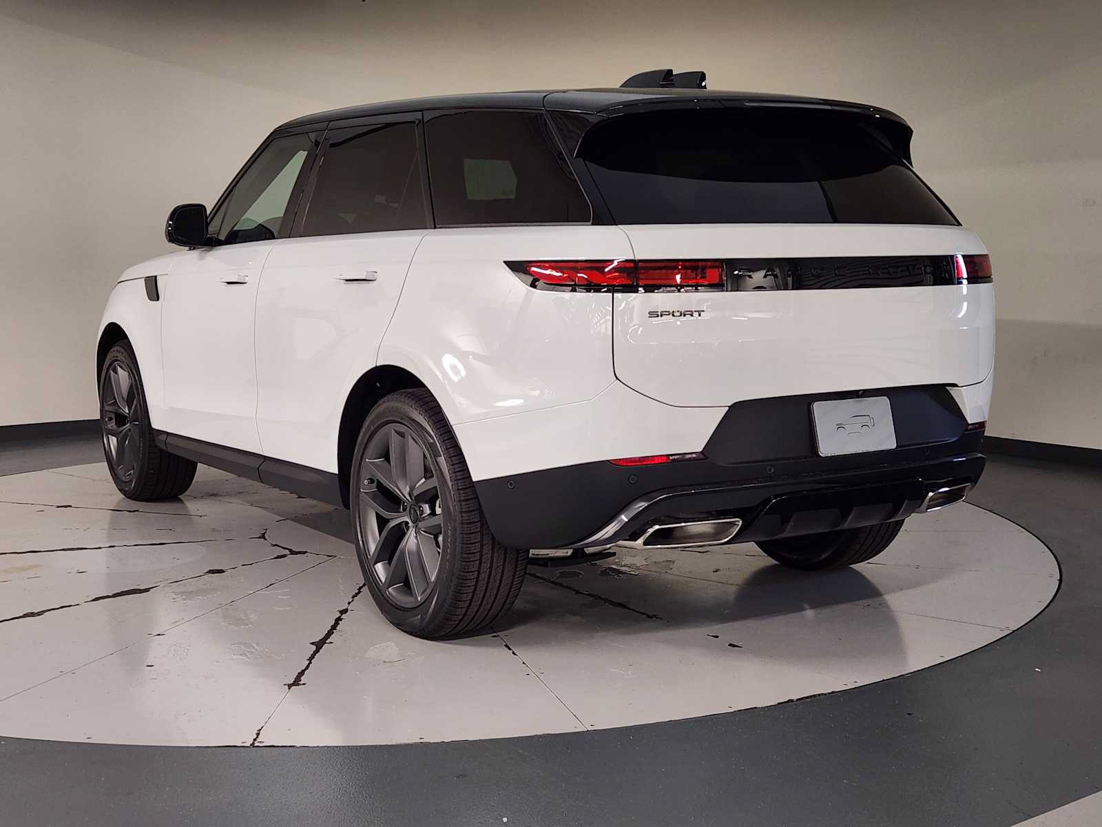 New 2027 Land Rover Range Rover Sport SE AWD/4WD image 6