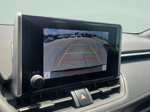 Certified 2025 Toyota RAV4 XLE AWD/4WD image 17