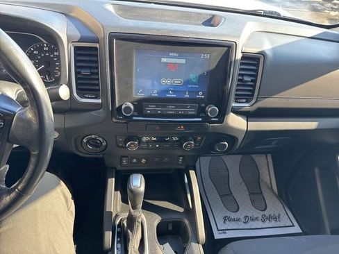 Used 2022 Nissan Frontier SV image 25