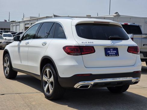 Used 2022 Mercedes-Benz GLC 300 w/ Premium Package Lite image 7