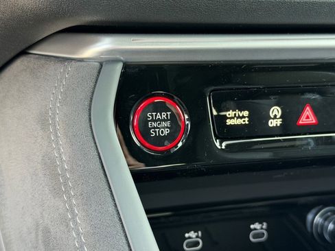 New 2025 Audi SQ5 Premium Plus image 25