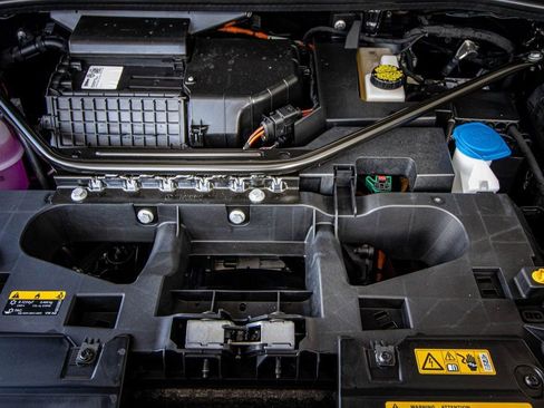 New 2025 Volkswagen ID.4 Pro image 23