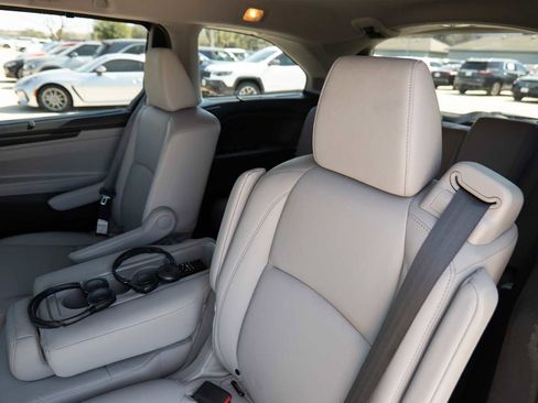 Used 2020 Honda Odyssey Elite image 25