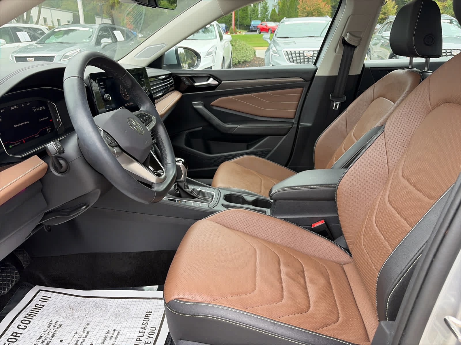Used 2025 Volkswagen Jetta SEL FWD image 12