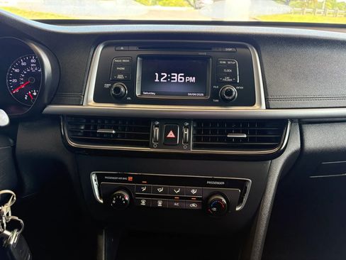 Used 2017 Kia Optima LX image 18