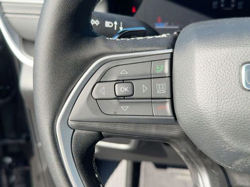 New 2025 Jeep Grand Cherokee L Laredo w/ Luxury Tech Group I image 17