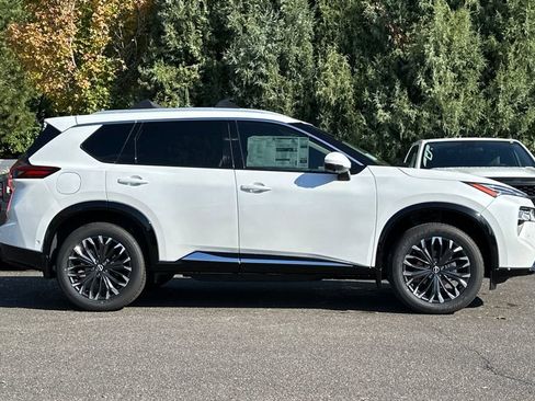 New 2026 Nissan Rogue Platinum w/ Platinum Premium Package AWD/4WD image 3