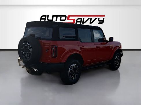 Used 2022 Ford Bronco Outer Banks image 7