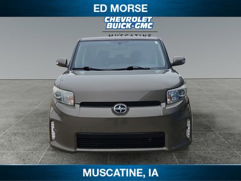Used 2014 Scion xB FWD image 8