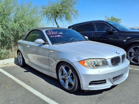 Used 2008 BMW 135i Convertible RWD image 2