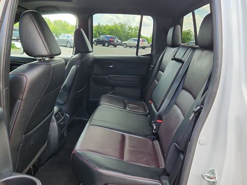 Used 2023 Honda Ridgeline Black Edition image 10