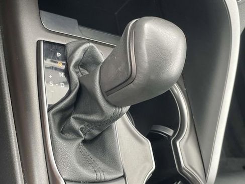 Used 2024 Toyota Camry SE FWD image 21