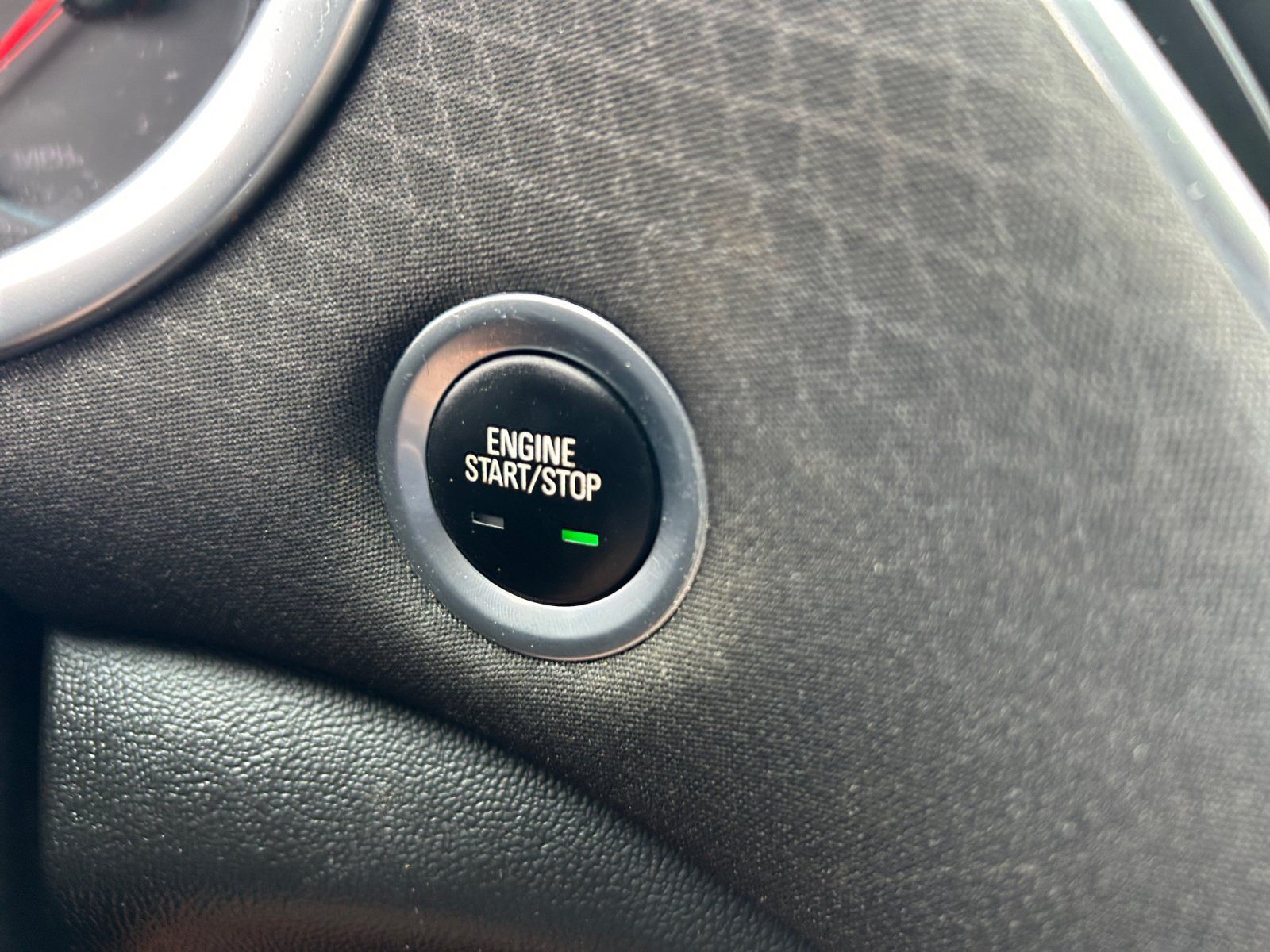 Used 2020 Chevrolet Malibu LT FWD image 27