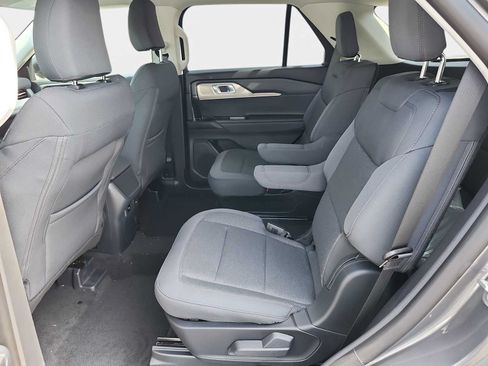 New 2026 Ford Explorer Active AWD/4WD image 15