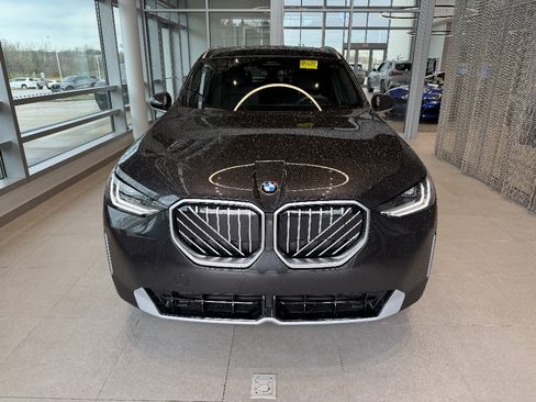 New 2026 BMW X3 xDrive30 w/ Convenience Package image 2