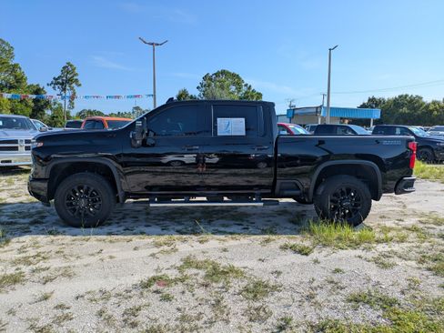 Used 2026 Chevrolet Silverado 2500 LTZ w/ LTZ Plus Package AWD/4WD image 7