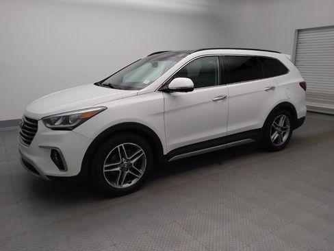 Used 2019 Hyundai Santa Fe XL FWD image 2