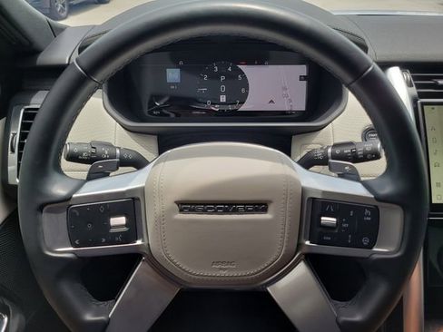 Used 2023 Land Rover Discovery Metropolitan Edition AWD/4WD image 35