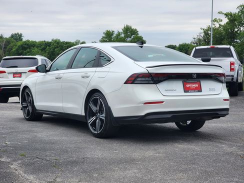 Used 2023 Honda Accord Sport image 4