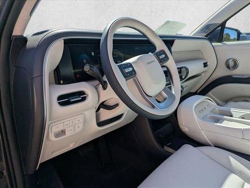 New 2026 Hyundai Palisade Calligraphy FWD image 3