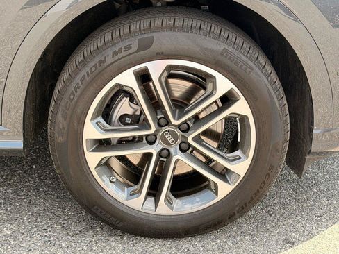 Certified 2025 Audi Q5 Premium w/ Convenience Package AWD/4WD image 22