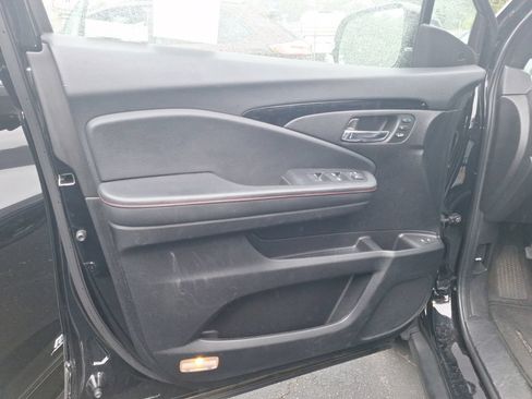 Used 2021 Honda Pilot Black Edition image 11