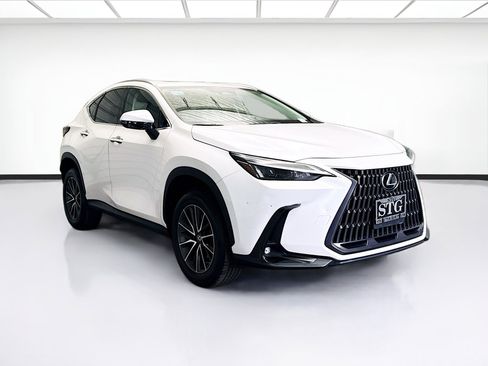 Used 2022 Lexus NX 350 AWD image 3