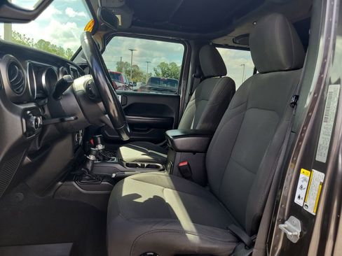 Used 2019 Jeep Wrangler Unlimited Sport S image 15
