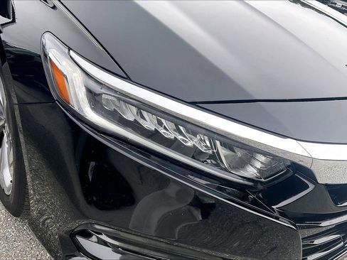 Used 2018 Honda Accord EX-L image 27