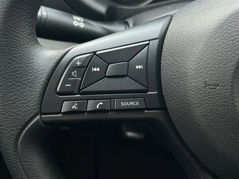 Certified 2025 Nissan Kicks Play S FWD image 22