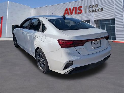 Used 2024 Kia Forte LXS image 9