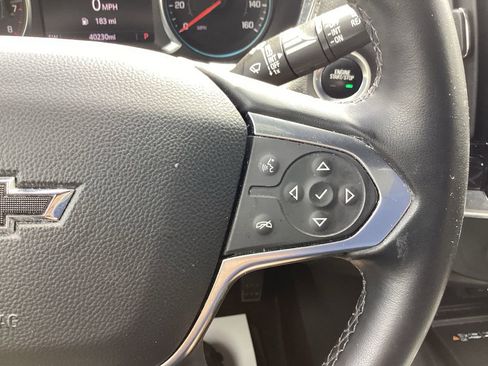 Used 2023 Chevrolet Traverse LT w/ Midnight/Sport Edition AWD/4WD image 37