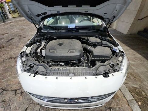 Used 2015 Volvo S60 T5 Premier image 17