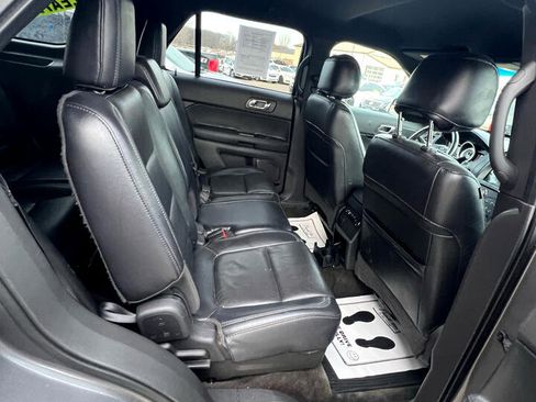 Used 2012 Ford Explorer XLT image 13