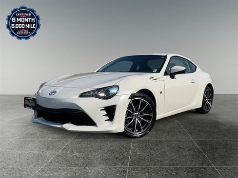 Used 2017 Toyota 86 RWD image 1