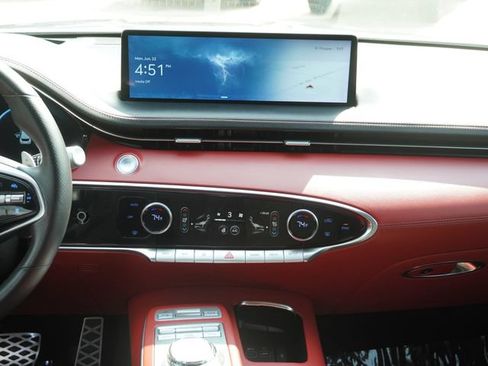 Used 2022 Genesis GV70 3.5T Sport w/ Sport Prestige Package AWD/4WD image 15