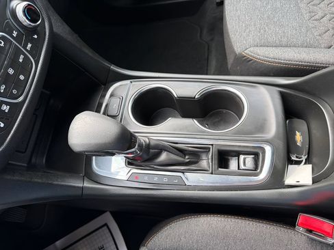 Used 2022 Chevrolet Equinox LT FWD image 20