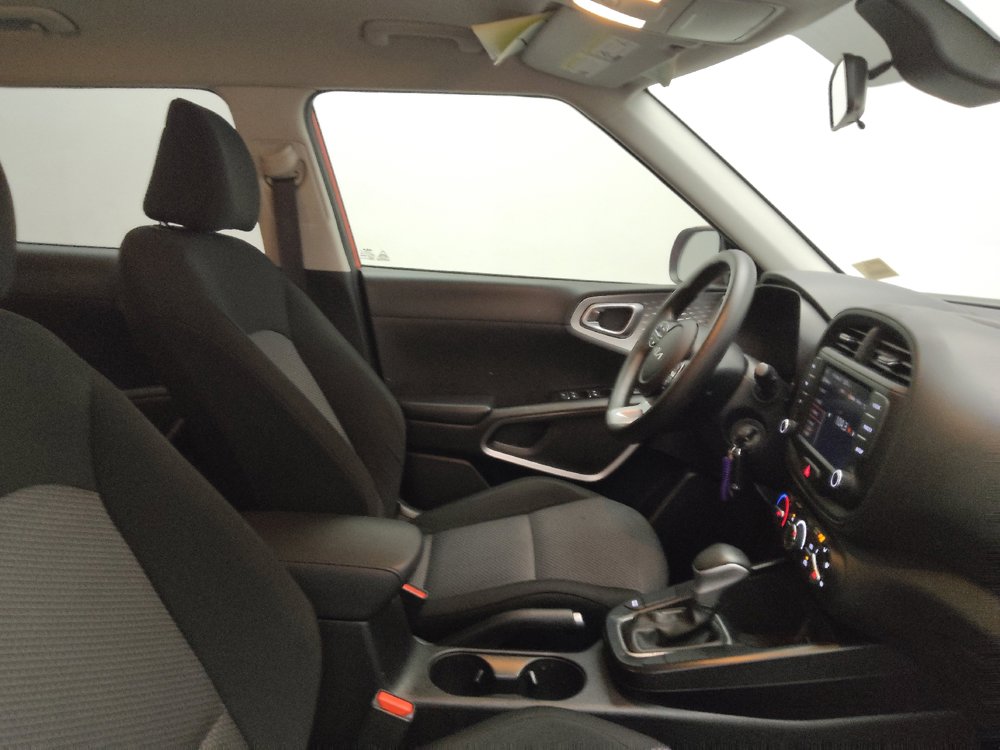 Used 2024 Kia Soul LX FWD image 21
