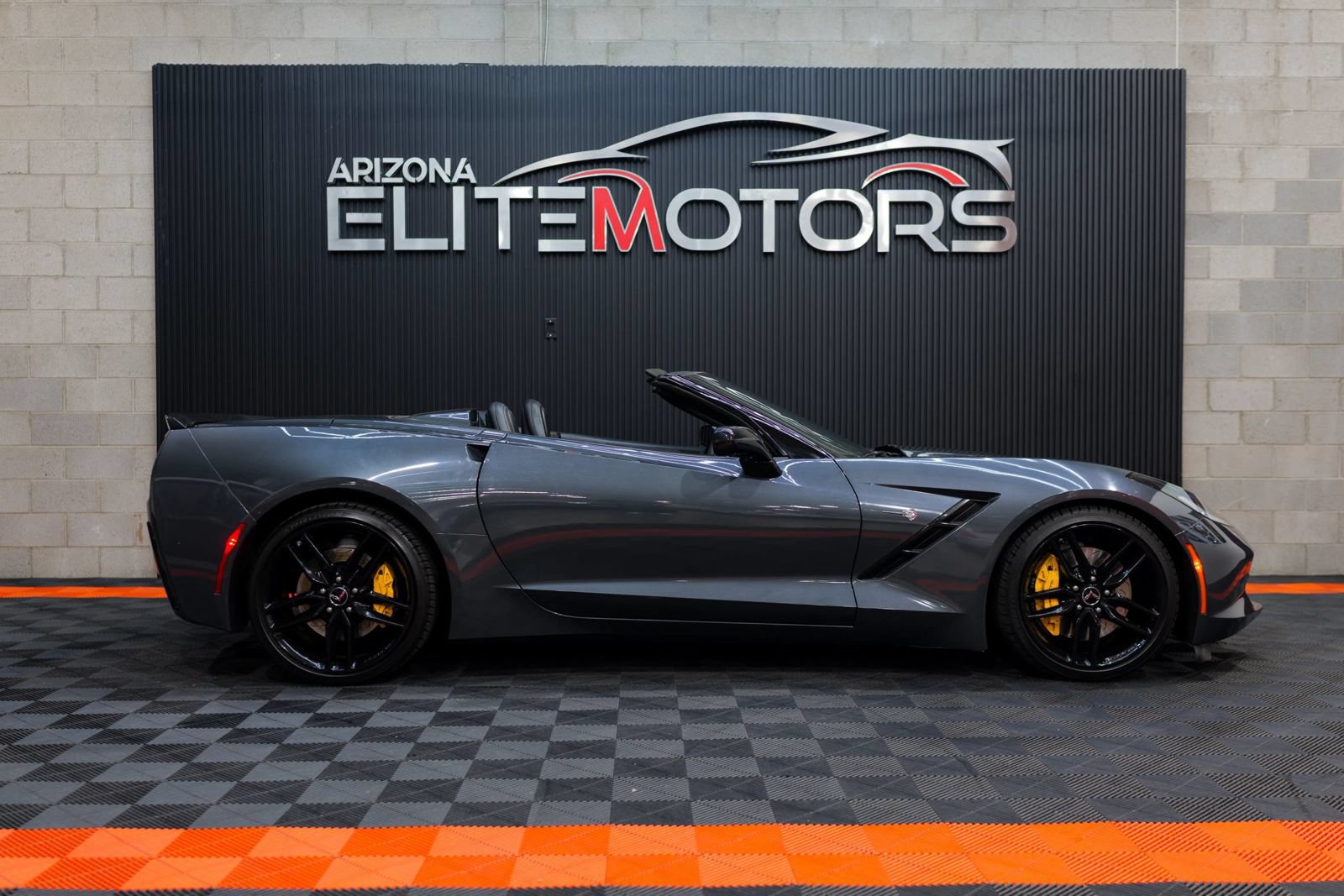 Used 2014 Chevrolet Corvette Stingray Convertible w/ 3LT Preferred Equipment Group RWD image 16