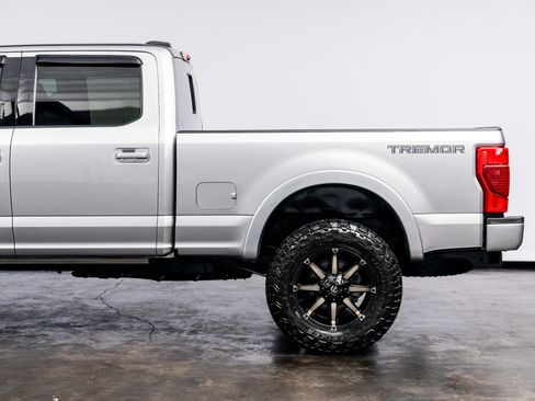 Used 2022 Ford F250 Lariat w/ Tremor Off-Road Package image 16