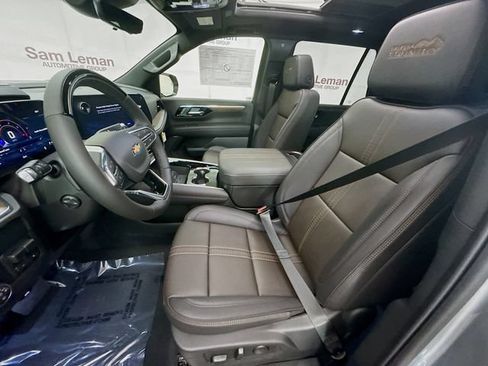 New 2026 Chevrolet Tahoe High Country AWD/4WD image 24