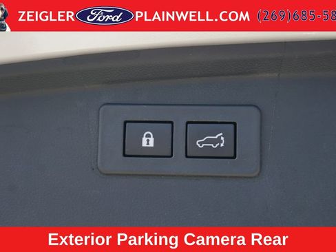 Used 2023 Subaru Outback Premium AWD/4WD image 11