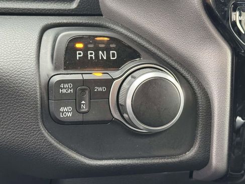 Used 2024 RAM 2500 Big Horn w/ Safety Group image 20