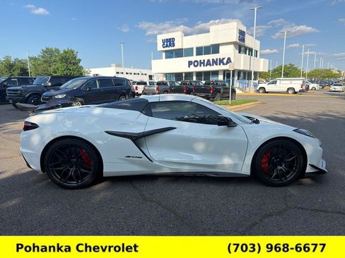 Used 2024 Chevrolet Corvette Z06 w/ Z07 Performance Package RWD image 8