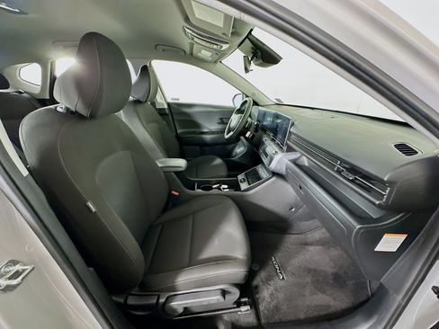 Used 2024 Hyundai Kona SE FWD image 30