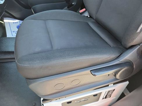 Used 2025 Mercedes-Benz Sprinter 2500 image 4