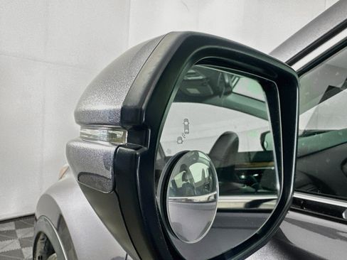Used 2020 Honda CR-V Touring image 16